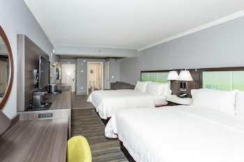 Studio, 2 Queen Beds, Balcony