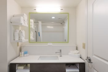 Deluxe Room, 1 King Bed