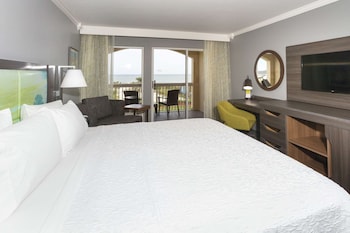 Room, 1 King Bed, Jetted Tub (Beach Side)