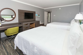 Room, 2 Queen Beds, Non Smoking (Beach Side)