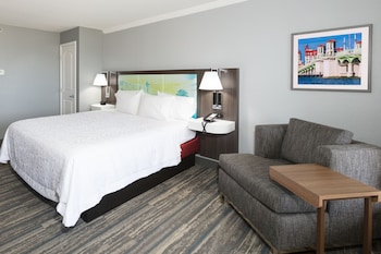 Room, 1 King Bed, Jetted Tub (Beach Side)