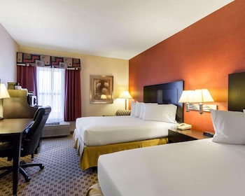 Standard Room, 2 Queen Beds, Smoking