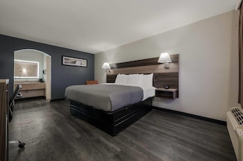 Standard Room, 1 King Bed, Non Smoking