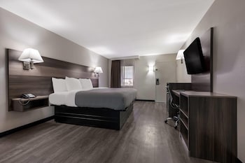 Standard Room, 1 King Bed, Non Smoking