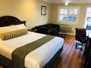 Standard Room, 1 King Bed, Accessible