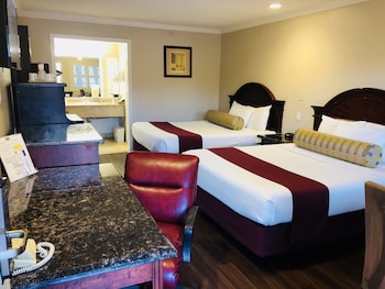 Standard Room, 2 Queen Beds, Non Smoking