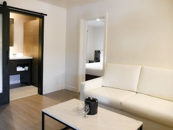 Junior Suite, 1 King Bed