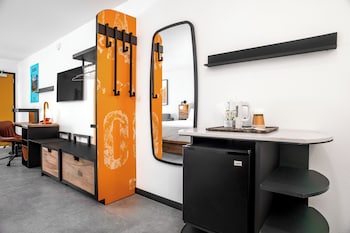 Junior Suite, Accessible (Story Level)