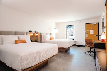 Room, 2 Queen Beds (Expedition)