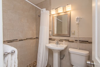 Standard Room, 2 Double Beds