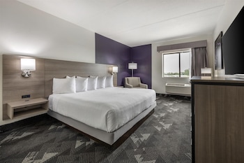 Standard Room, 1 King Bed, Accessible, Bathtub
