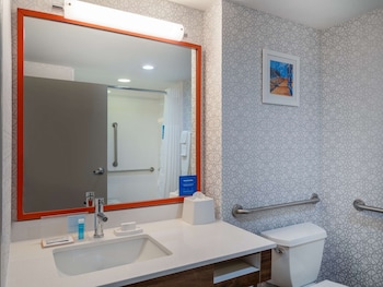Room, 1 King Bed, Accessible