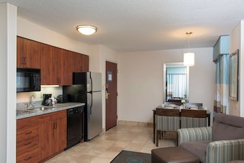 Suite, 1 King Bed, Non Smoking, Fireplace