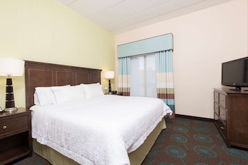 Suite, 1 King Bed, Non Smoking, Kitchen