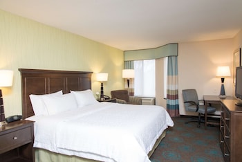 Suite, 1 King Bed, Non Smoking, Fireplace