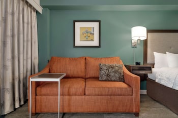 Room, 2 Queen Beds, Accessible, Bathtub (Mobility & Hearing)