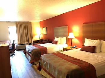 Basic Room, 2 Queen Beds, Non Smoking