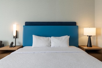 One King Bed, Non-Smoking