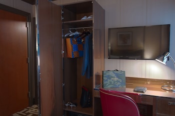 Room, 1 Queen Bed, Accessible