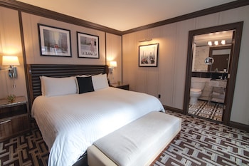 Executive Suite, City View