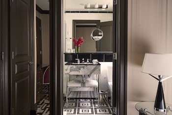 Premium Room, 1 King Bed