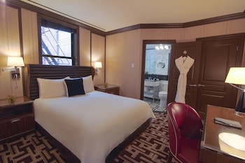 Deluxe Room, 1 Queen Bed
