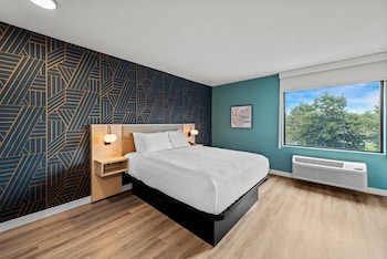 Suite, 1 King Bed, Non Smoking