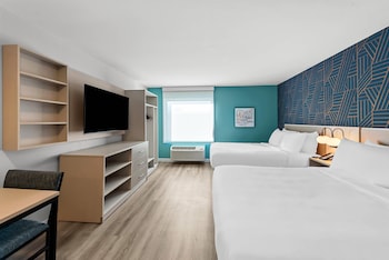 Suite, 2 Queen Beds, Non Smoking