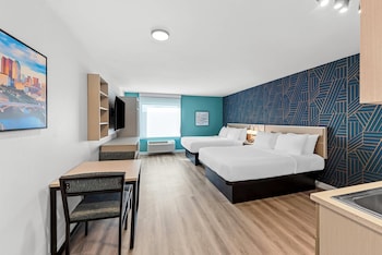 Suite, 2 Queen Beds, Non Smoking
