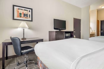Standard Room, 2 Queen Beds, Non Smoking, Microwave