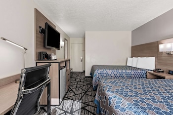 Standard Room, 2 Double Beds, Non Smoking, Refrigerator & Microwave