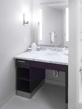 Room, 2 Double Beds, Accessible (Roll-in Shower)