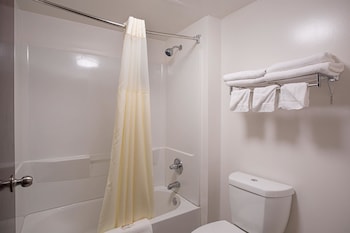 Room, 2 Queen Beds, Non Smoking (Efficiency)