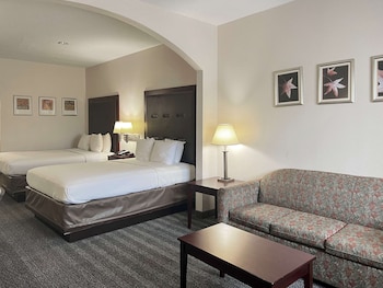 Standard Room, 2 Queen Beds, Smoking