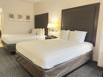Standard Room, 2 Queen Beds, Smoking