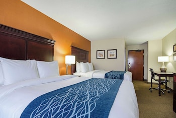 Standard Room, 2 Queen Beds, Non Smoking