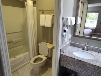 Studio Suite, 1 King Bed, Non Smoking