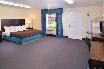 Suite, 1 King Bed, Non Smoking, Jetted Tub