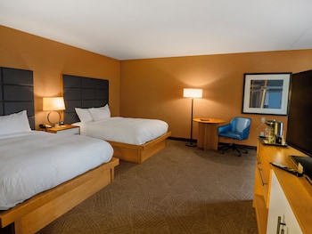 Junior Suite, 2 Queen Beds