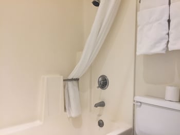 Standard Room, 2 Queen Beds