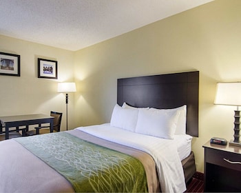Room, 2 Queen Beds, Accessible, Non Smoking