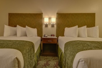 Deluxe Room, 2 Queen Beds