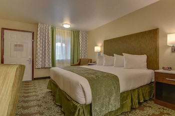 Deluxe Room, 1 King Bed