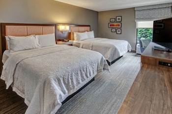 Room, 2 Double Beds, Non Smoking (with Oversized Shower)