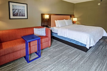 Deluxe Room, 1 King Bed, Shower Only, Non Smoking