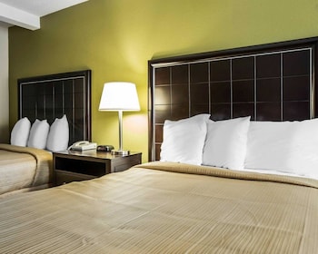 Room, 2 Double Beds, Non Smoking (Roll-In Shower - Disability Access)