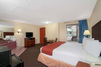 Deluxe Room, 1 King Bed, Non Smoking