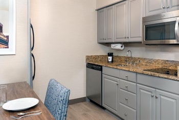 Suite, 2 Queen Beds, Non Smoking