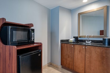 Suite, 2 Double Beds, Non Smoking