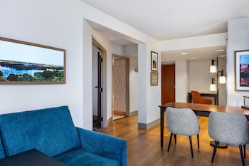 Suite, 1 King Bed, Non Smoking